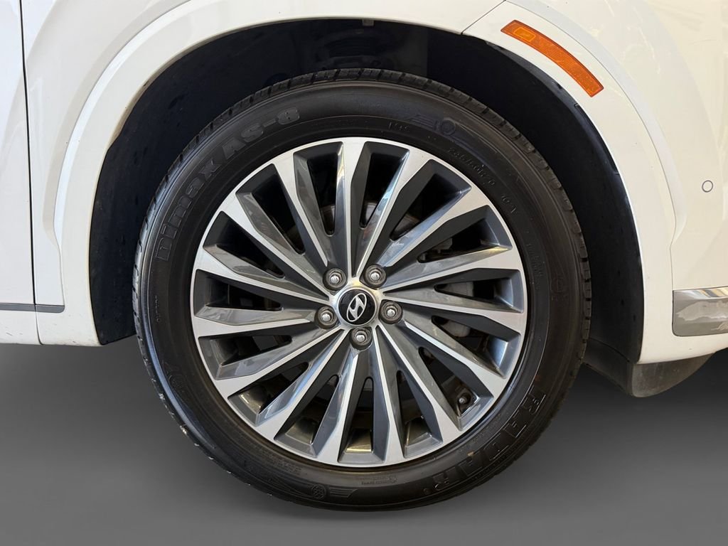 Used 2024 White Hyundai Calligraphy image 8