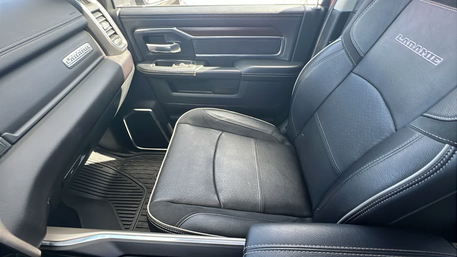 2023 RAM Ram 3500 Pickup Laramie - Photo 12