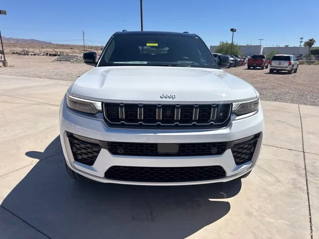 New 2027 White/off-white Jeep Summit image 7