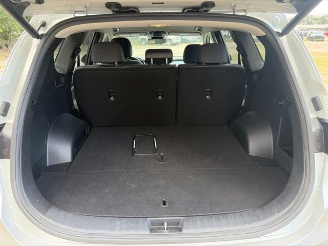Used 2023 Silver Hyundai SEL image 19
