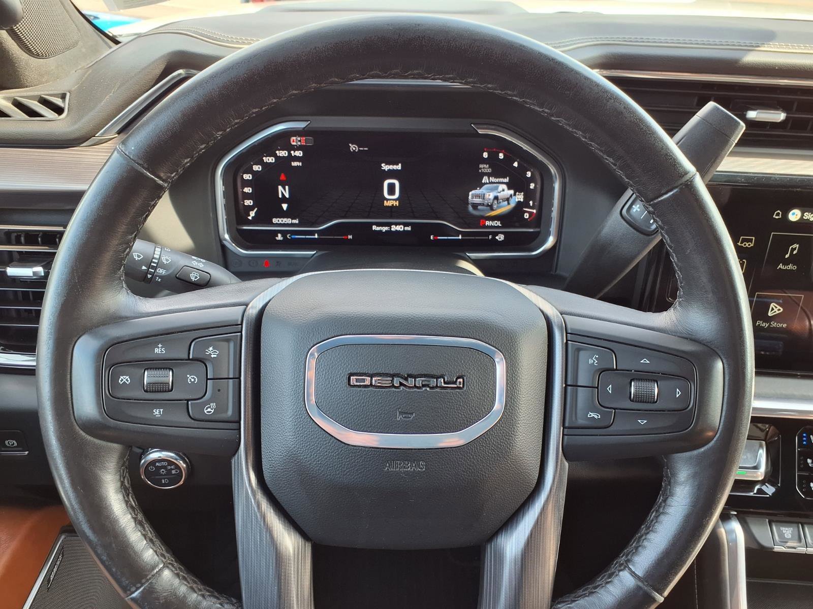 Used 2024 White Frost Tricoat GMC Denali Ultimate image 15