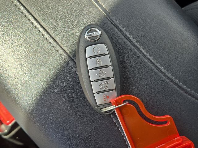 Used 2018 Blue Nissan SV image 29