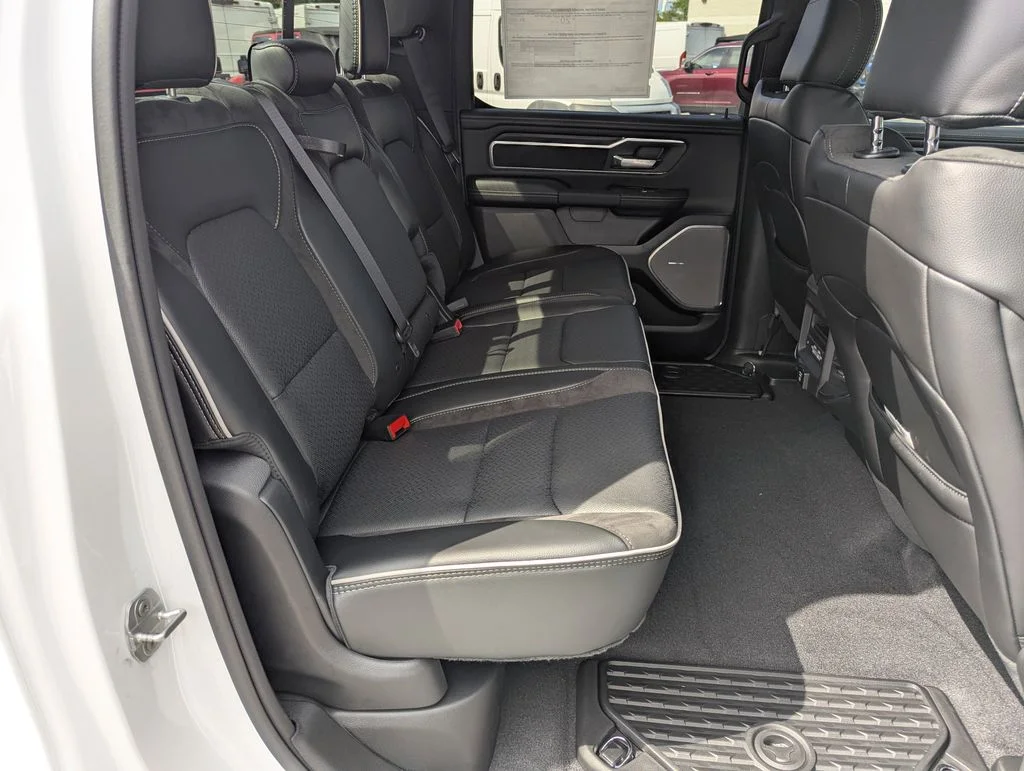 2026 RAM 1500 Laramie - Photo 33