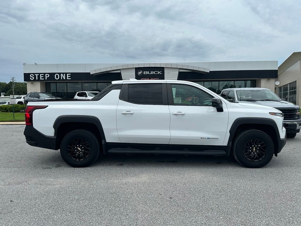 Used 2024 White Chevrolet Work Truck image 7