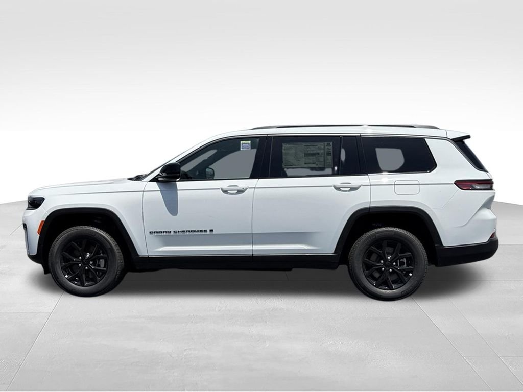 New 2026 Bright White Clear-Coat Exterior Paint Jeep Altitude image 6