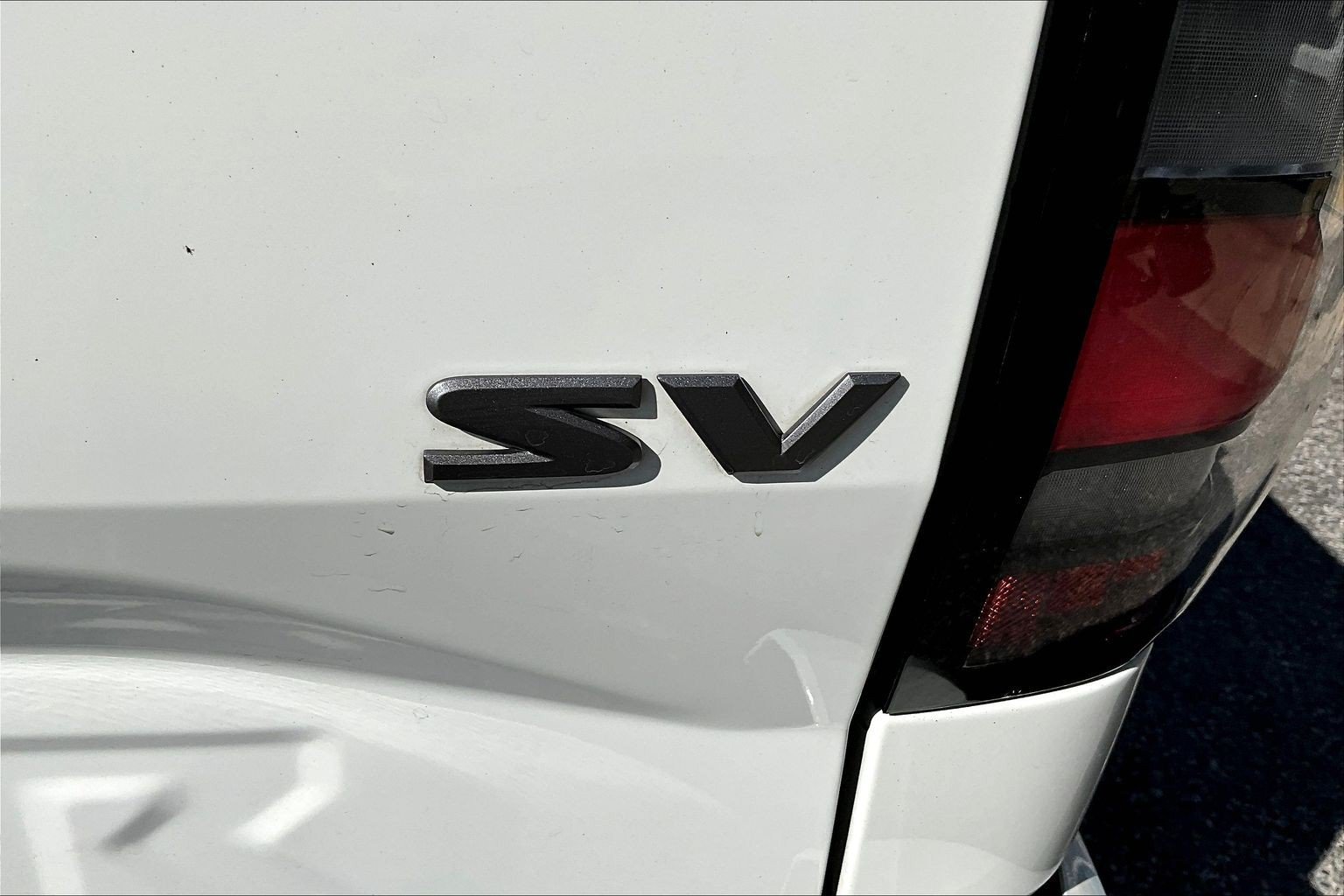 Used 2024 White Nissan SV image 22