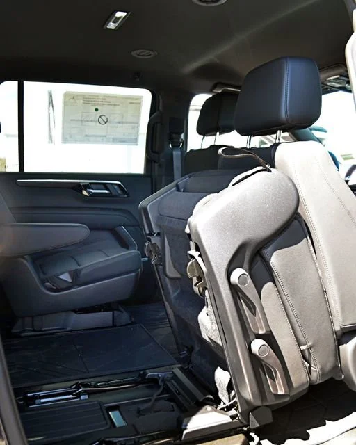 2026 Chevrolet Suburban LT - Photo 18