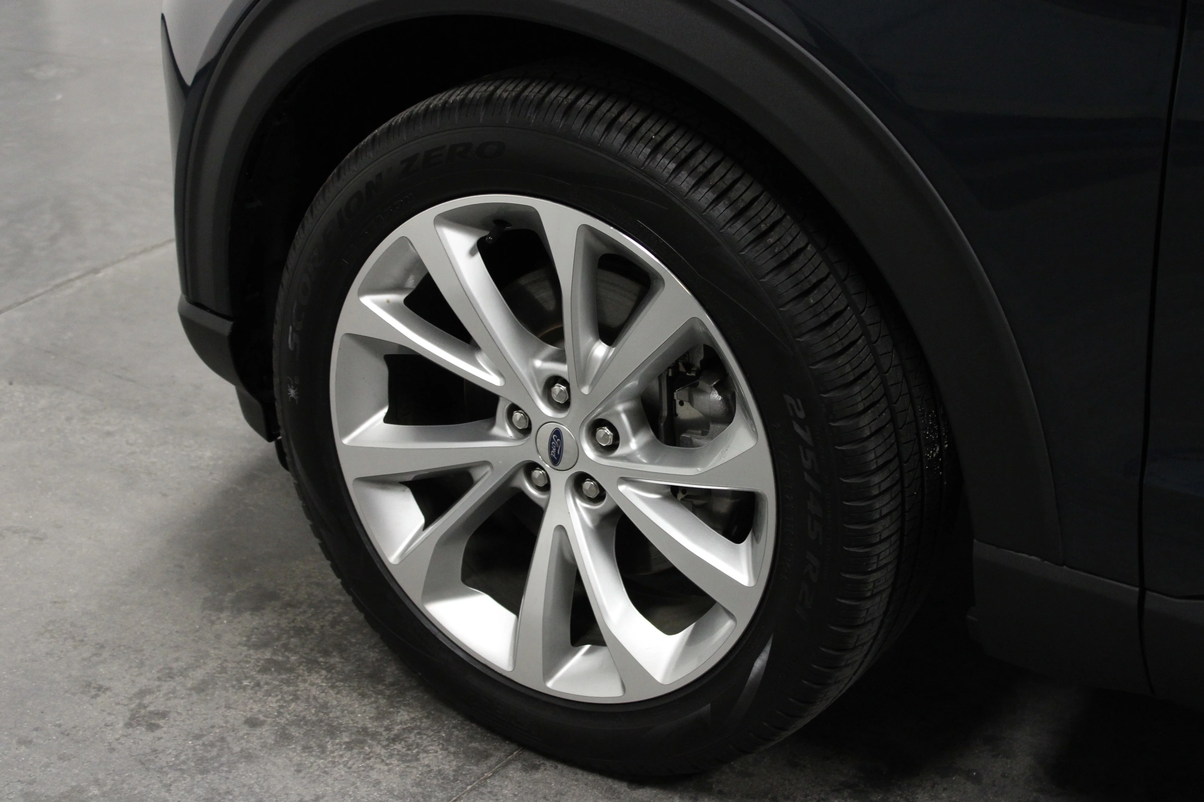 Used 2022 Blue Metallic Ford Platinum image 10