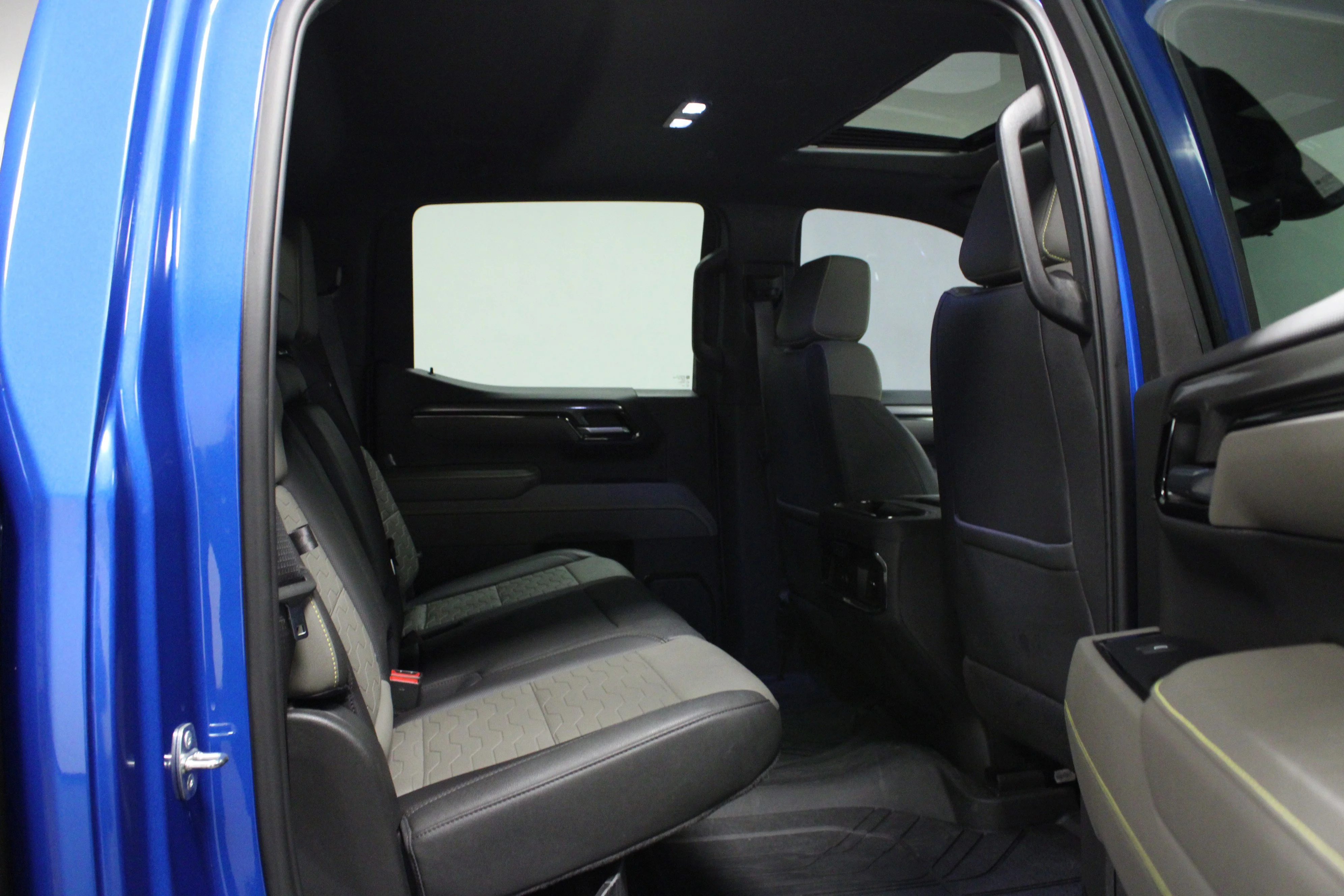Used 2023 Glacier Blue Metallic Chevrolet ZR2 image 15