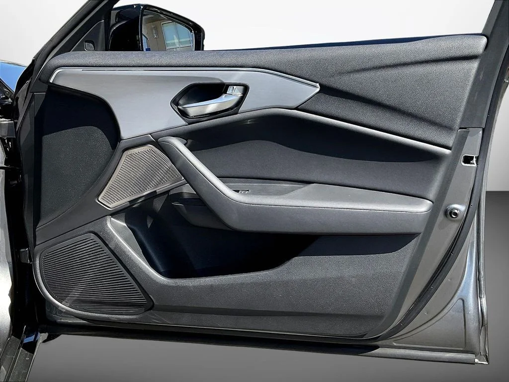 Certified Used 2025 Liquid Carbon Metallic Acura Technology Package image 28
