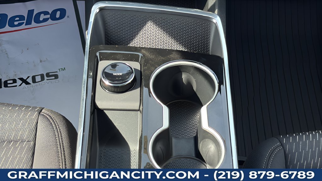 2027 Chevrolet Equinox LT - Photo 44
