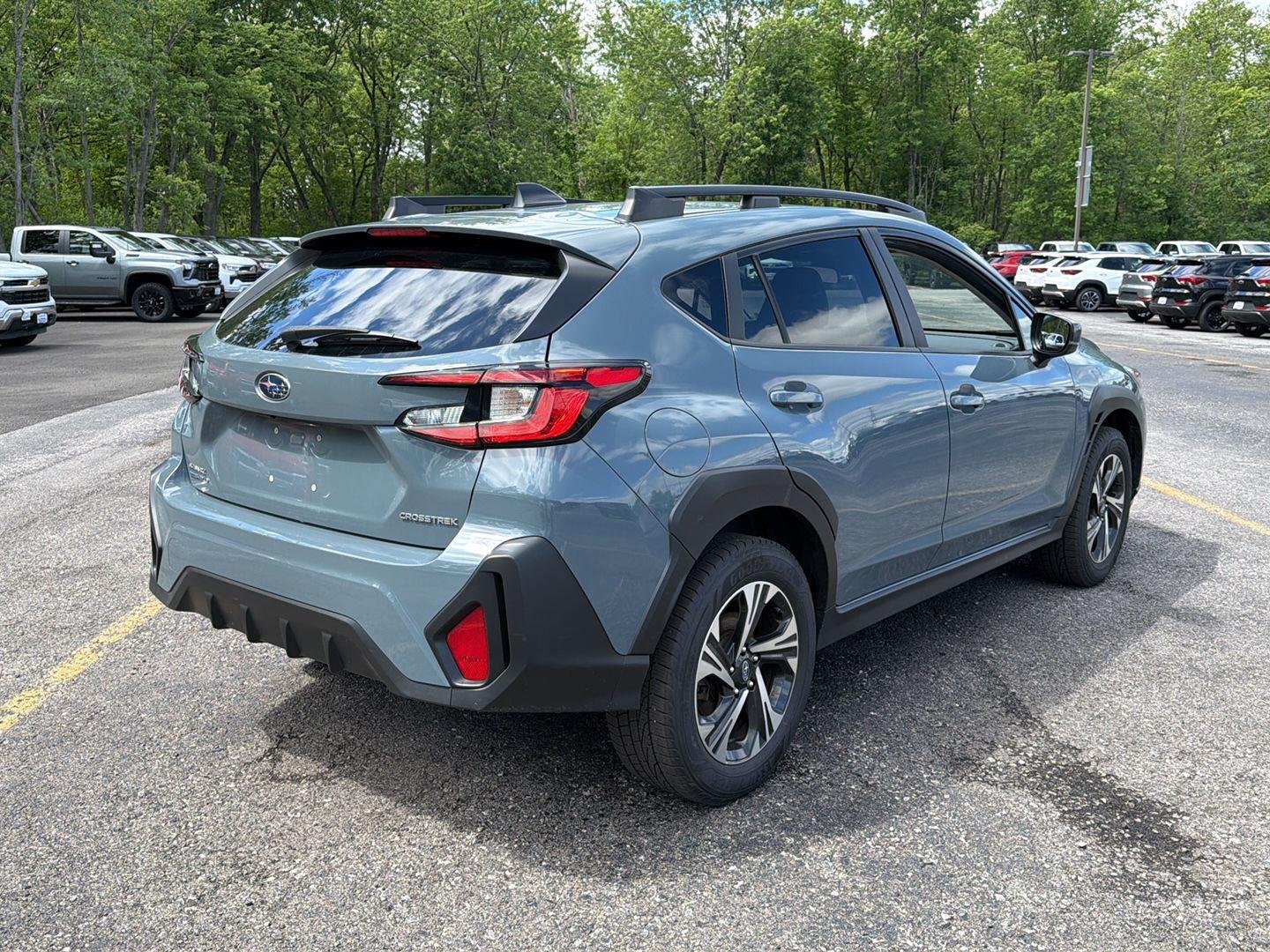 Used 2024 Offshore Blue Metallic Subaru Premium image 9