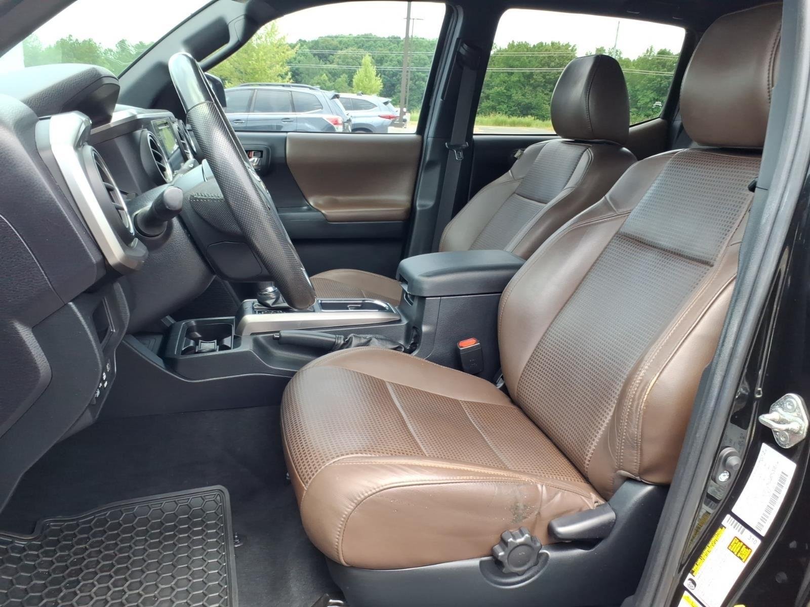 Used 2018 Midnight Black Metallic Toyota Limited image 19