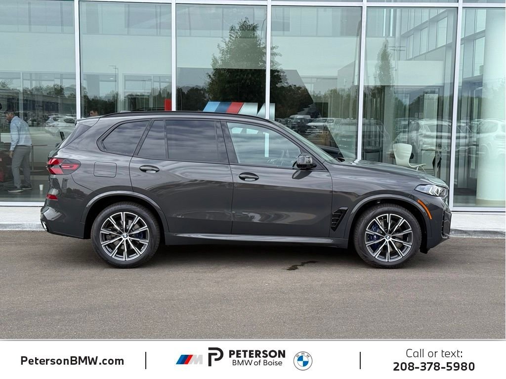New 2026 Dravit Grey Metallic BMW xDrive40i image 6