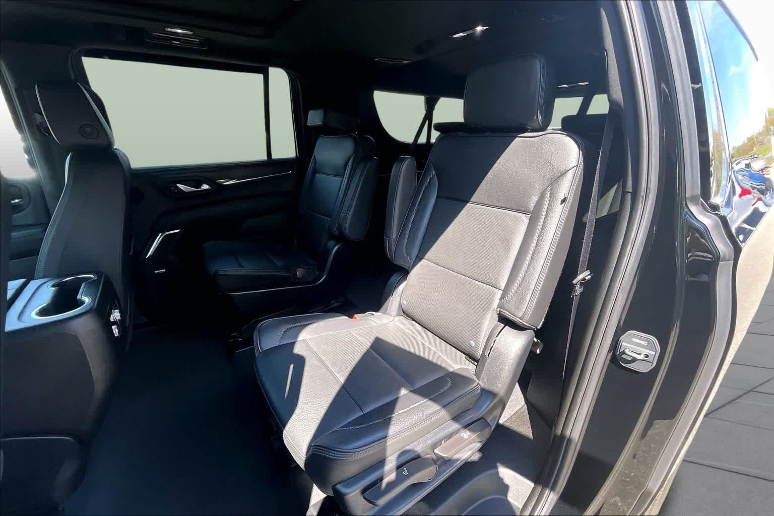 Used 2023 Onyx Black GMC Denali image 21
