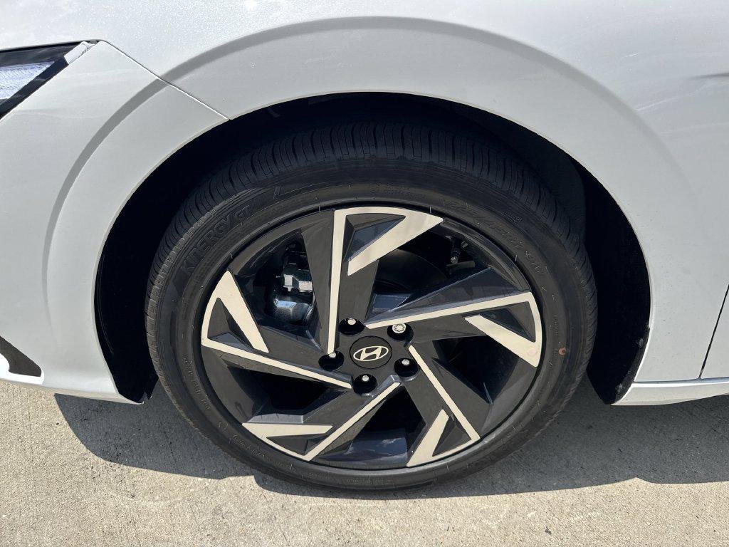 New 2026 White Hyundai Limited image 19