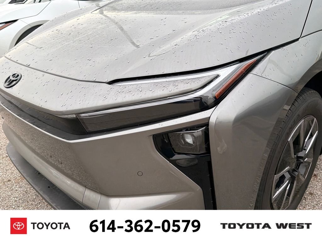 New 2026 Heavy Metal Toyota XLE image 9