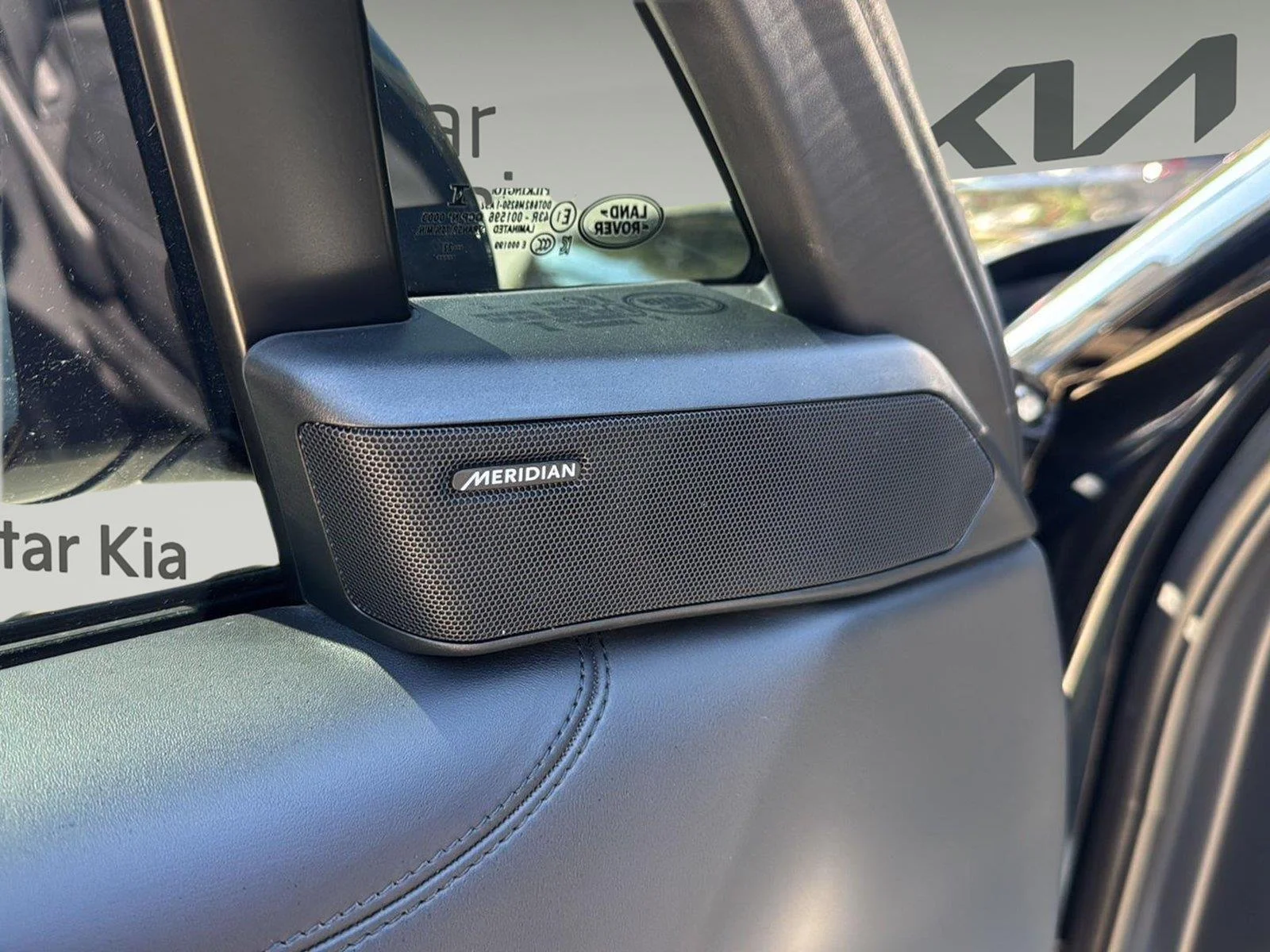 Used 2023 Santorini Black Metallic Land Rover SE image 13