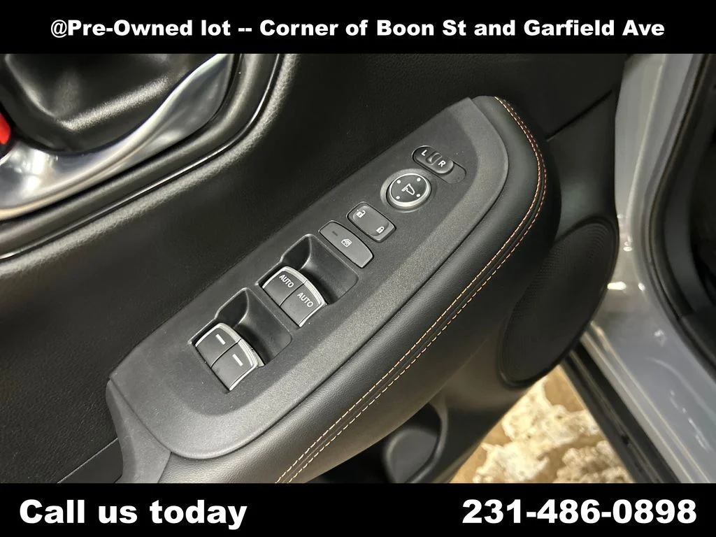 Used 2024  Honda Sport image 15
