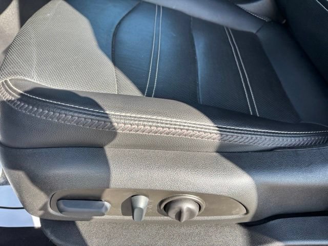 Used 2022 Ebony Twilight Metallic GMC Denali image 16