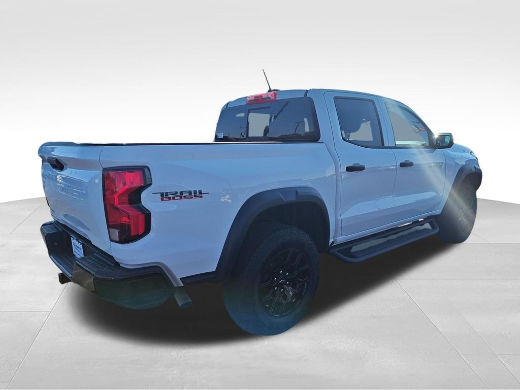 Used 2024 White Chevrolet Trail Boss image 6