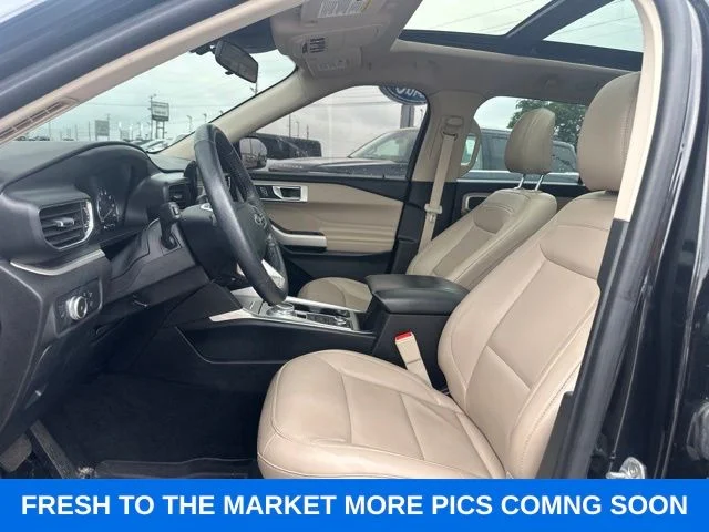 Used 2022 Agate Black Metallic Ford XLT image 27