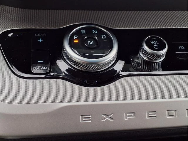 2026 Ford Expedition Active - Photo 32