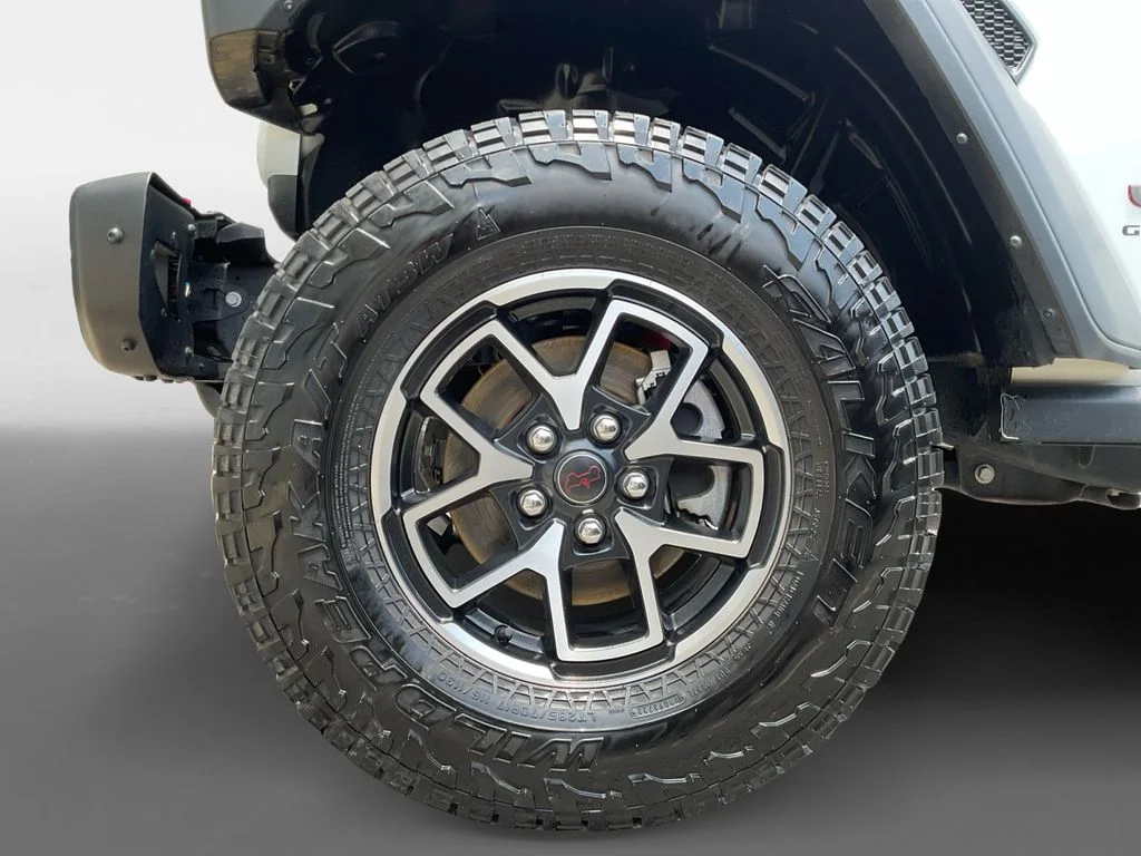 Used 2024 White Jeep Rubicon image 15