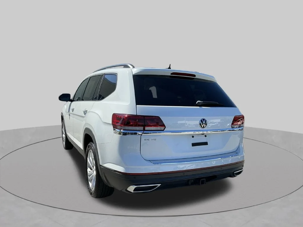 Used 2023  Volkswagen 3.6L V6 SE w/Technology image 6