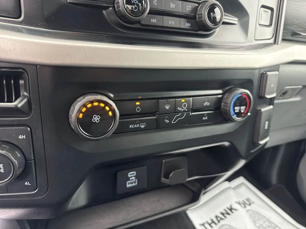 Used 2023 Blue Ford XLT image 19