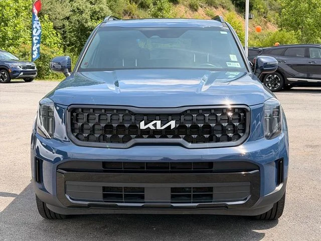 Used 2024 Black Kia EX X-Line image 17