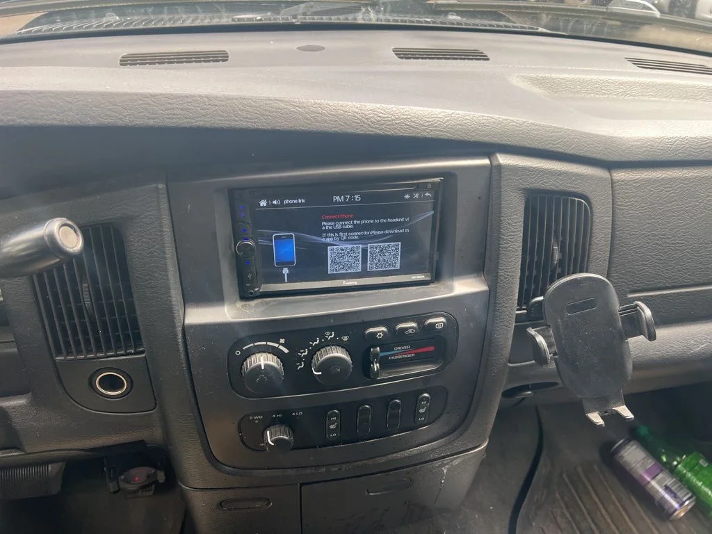Used 2005 Blue Dodge Laramie image 9