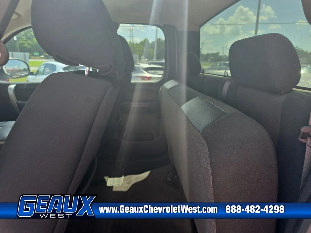 Used 2012 White Chevrolet LT image 18