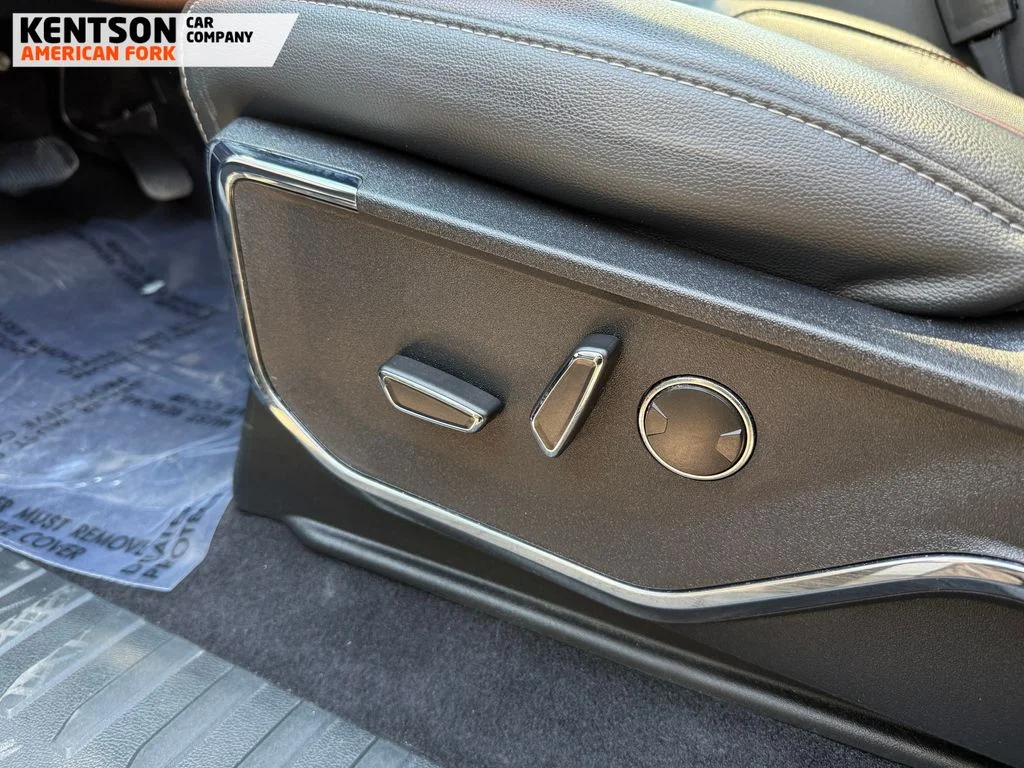 Used 2023 Black Ford Lariat image 34