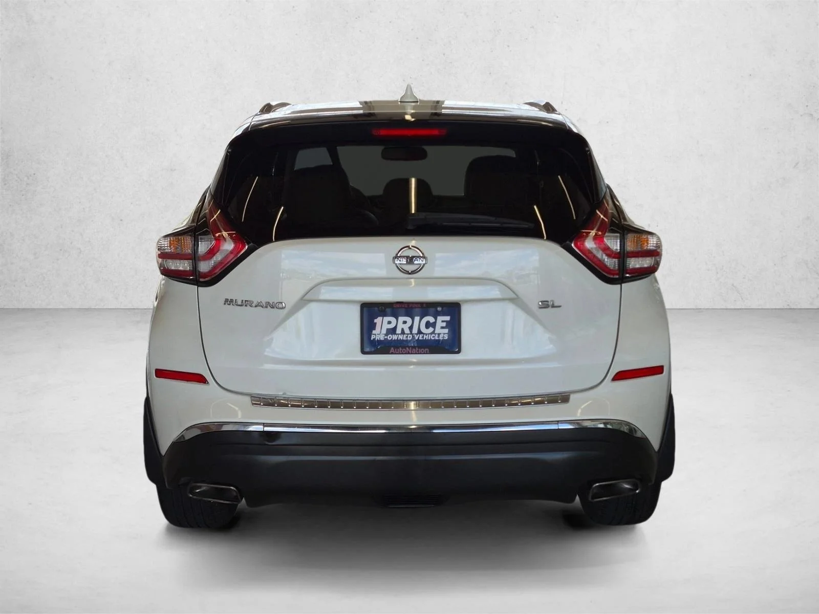 Used 2018 Pearl White Nissan SL image 6