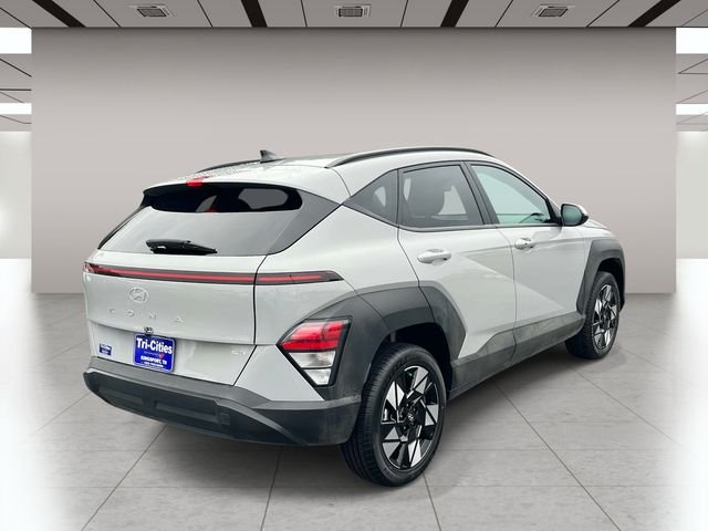 Used 2025 Gray Hyundai SEL image 3