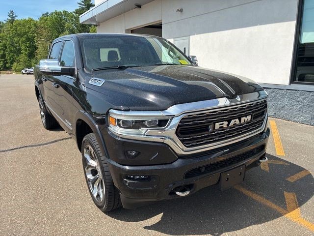 2022 RAM 1500 Limited 4x4 Crew Cab 5'7's photo