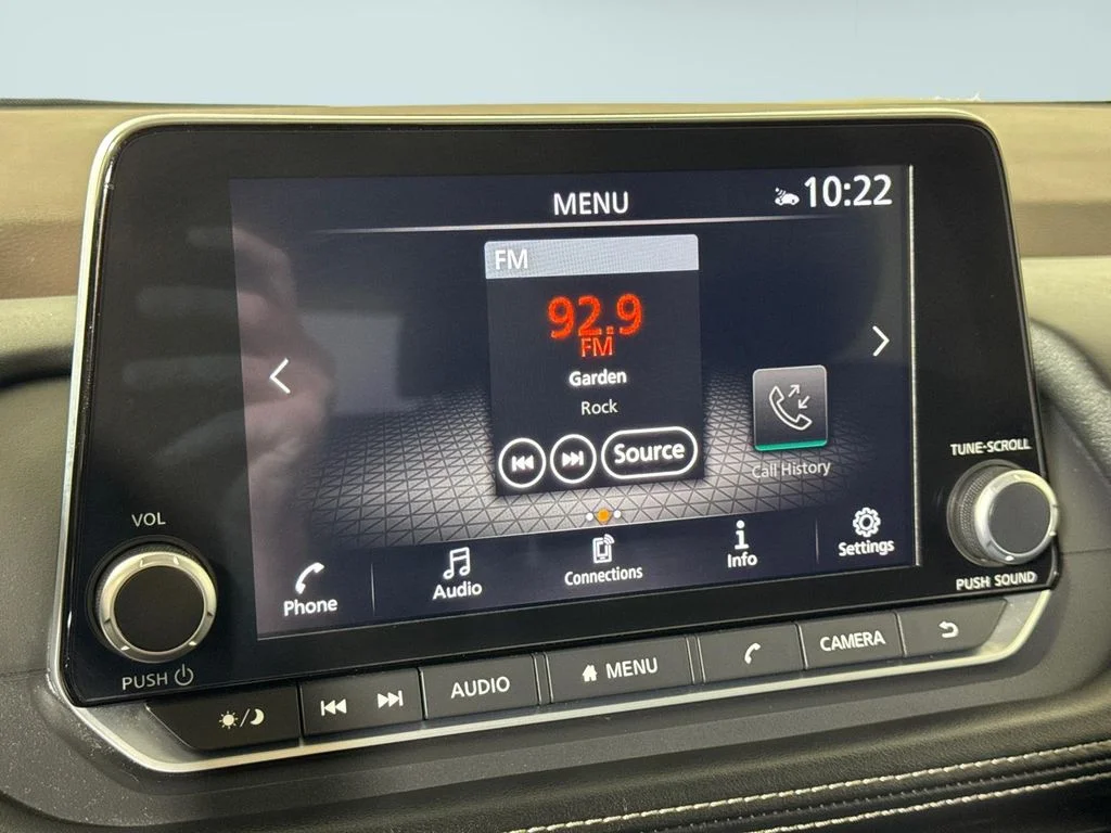 Used 2023 Pearl White Nissan SV image 20