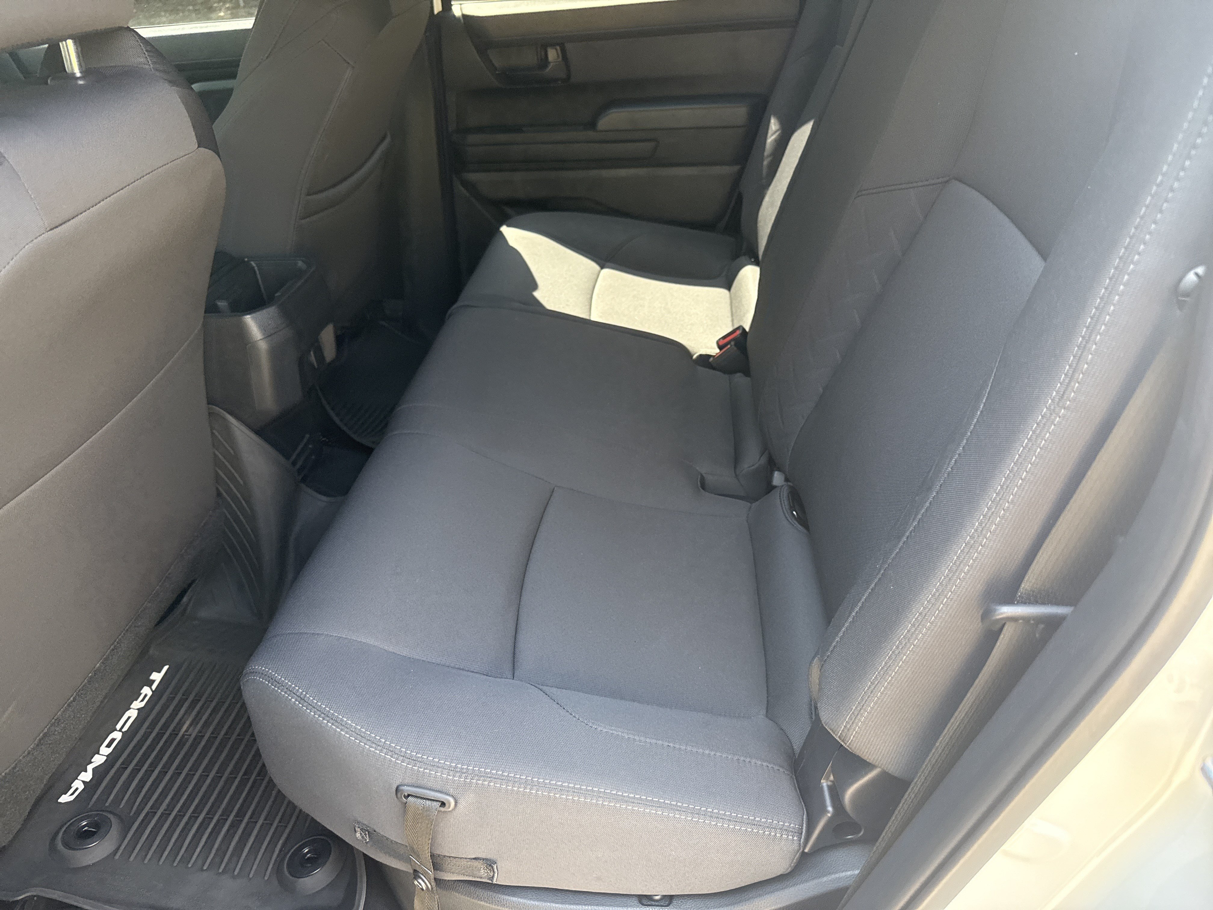 Used 2024 Ice Toyota SR5 image 21