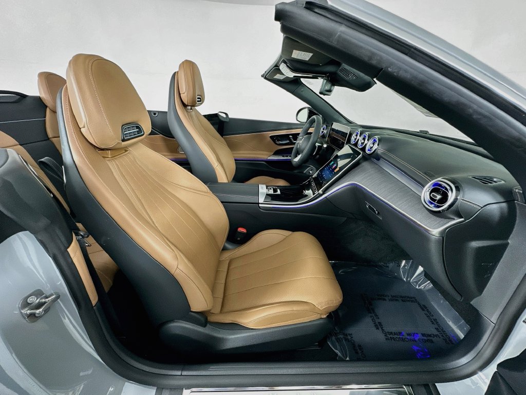 New 2027 MANUFAKTUR Alpine Grey Mercedes-Benz CLE 450 image 29