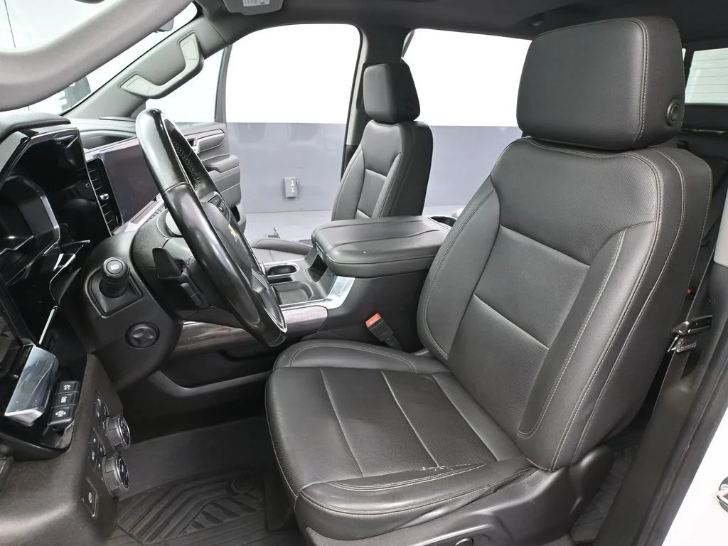 2023 Chevrolet Silverado 1500 LTZ - Photo 31