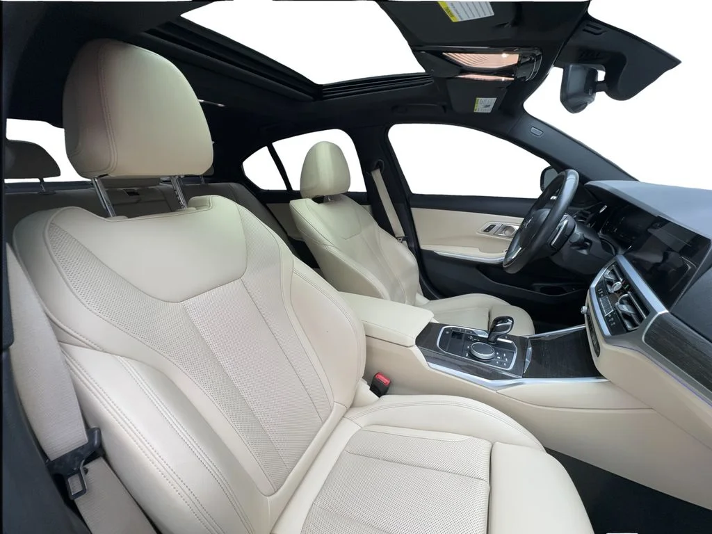 Used 2022 Black BMW 330i image 31