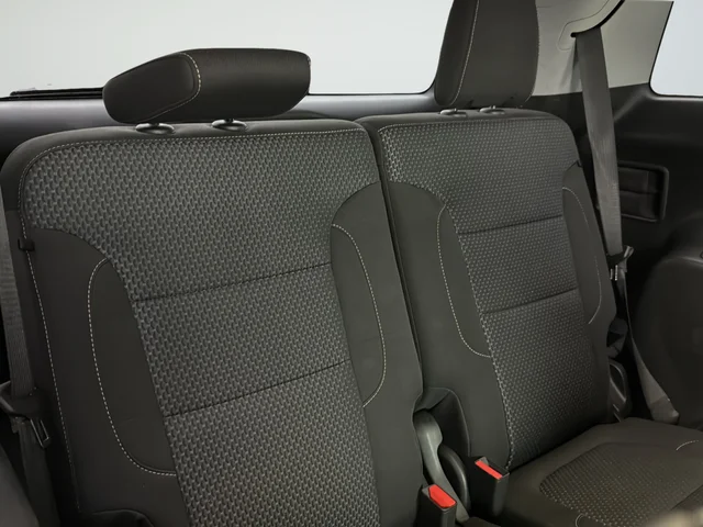 Used 2023 Silver GMC SLE image 19