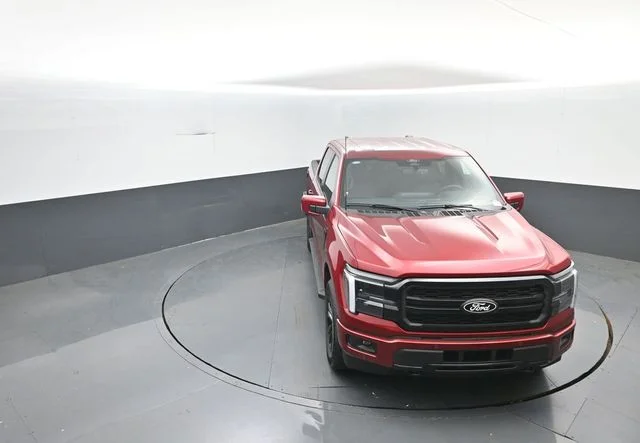 New 2026 Ruby Red Metallic Tinted Clearcoat Ford Lariat® image 17