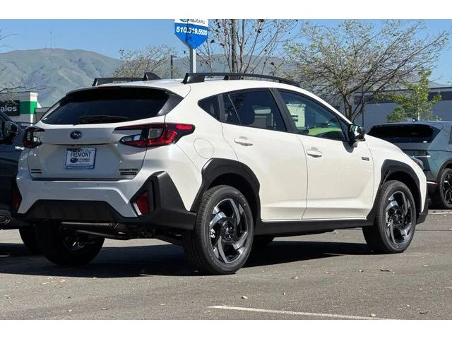 New 2026 CRYSTAL WHITE PEARL Subaru Limited Hybrid image 4