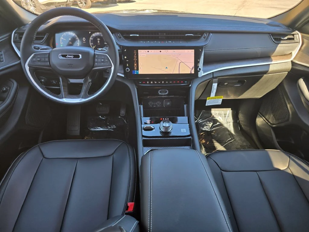 New 2027 Black Jeep Limited image 6