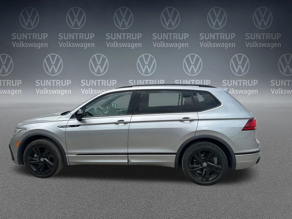Used 2023 Silver Volkswagen 2.0T SE R-Line Black image 36