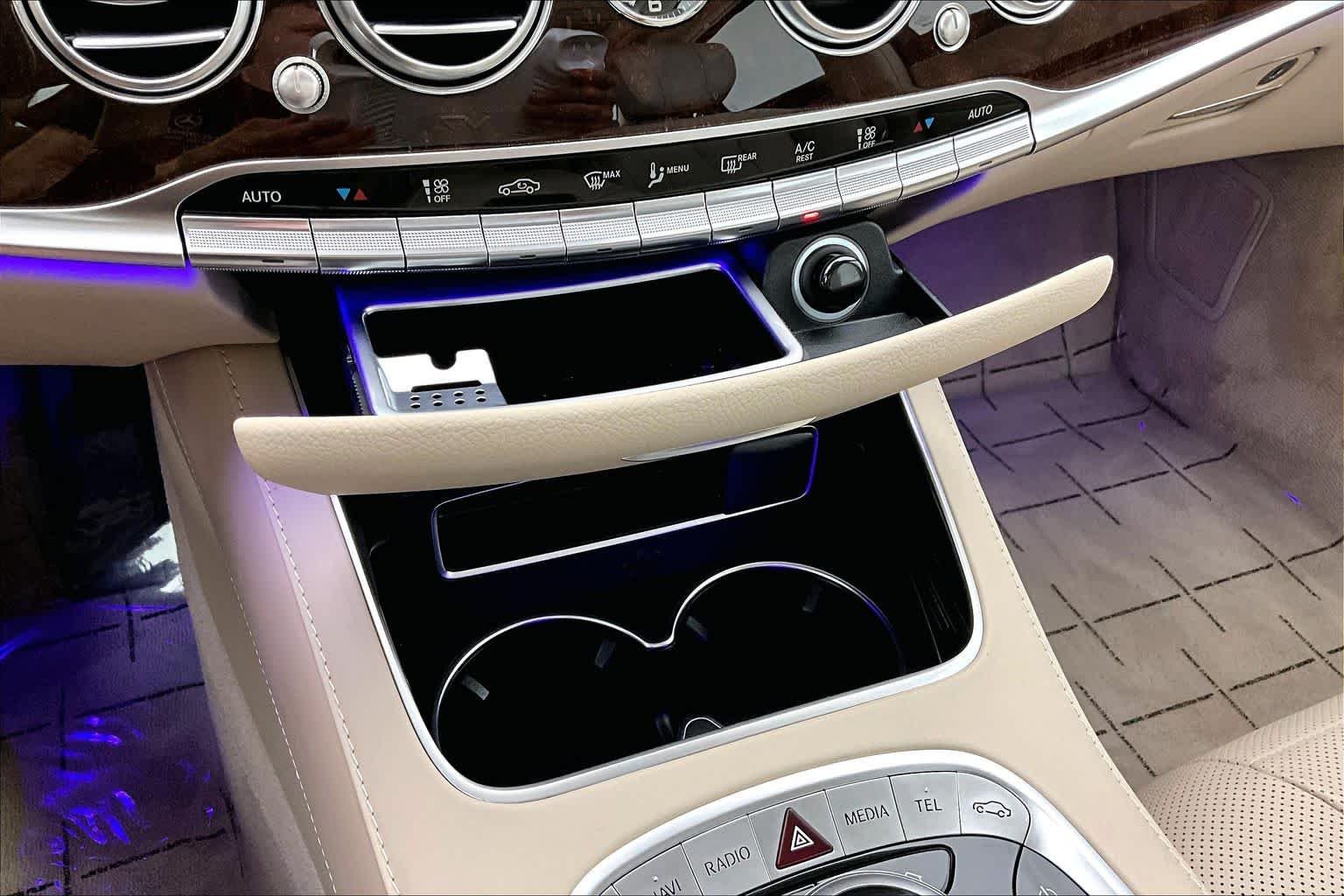 Used 2019 designo Diamond White Mercedes-Benz S 560 image 27