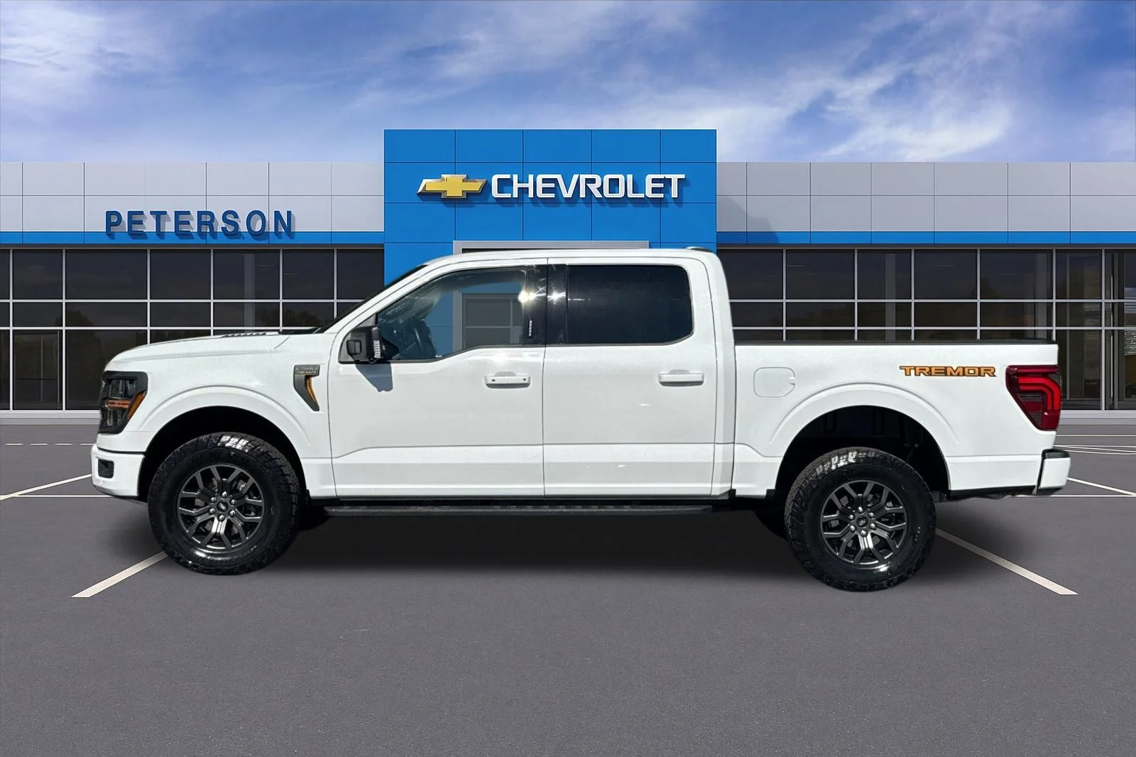 Used 2024 White Ford Tremor image 7