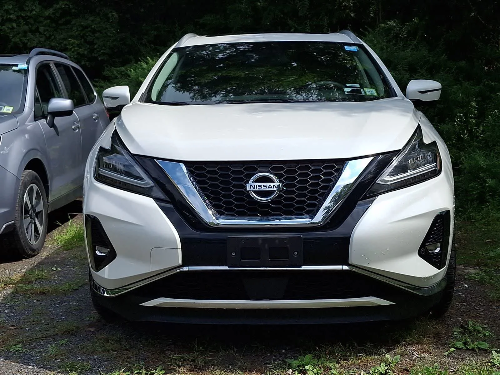 Used 2020 Pearl White Tricoat Nissan Platinum image 3